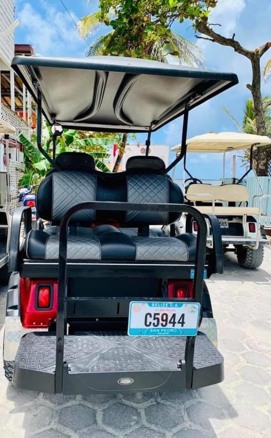 Hotel Coastalbay 2 & Golf Cart Rental サン・ペドロ エクステリア 写真